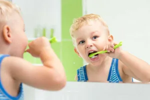 دندان‌های کودکان از چه زمانی نیاز به مراقبت دارند؟