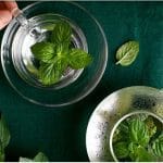 ۵ دمنوشی که به طور طبیعی به تعادل هورمونی کمک می‌کنند