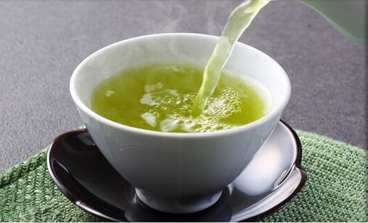 نوشیدن روزانه چای سبز چه تأثیری بر کبد دارد؟