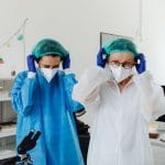 ریسک نوظهور انتقال ویروس HTLV‑۱ در برنامه‌های حمایت از شیردهی افراد مبتلا به HIV: چه باید دانست؟
