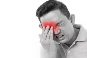 با این علائم، به پزشک مراجعه کنید حتی اگر خفیف هستند