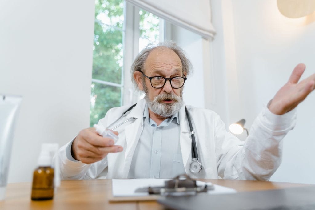 تولید خودکار مجموعهداده از سیتی برای بررسی روش «سطح پشت به ستونفقرات» و تخمین زاویه کاب
