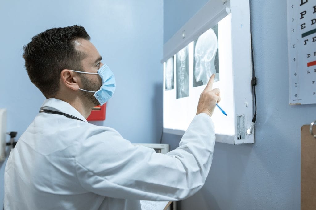 مدل سهبعدی عروق مغزی انسانی (۳D VAMOS) و تفسیر عمقمحور سیگنال BOLD در fMRI فوقعالی