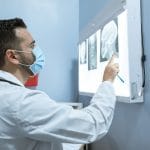 مدل سه‌بعدی عروق مغزی انسانی (۳D VAMOS) و تفسیر عمق‌محور سیگنال BOLD در fMRI فوق‌عالی