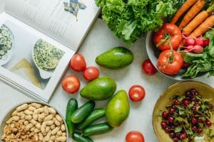 پوره‌های پاکتی کودک شبیه نوشیدنی‌های شیرین هستند نه غذای کامل؛ یافته‌ای از بررسی محصولات انگلستان